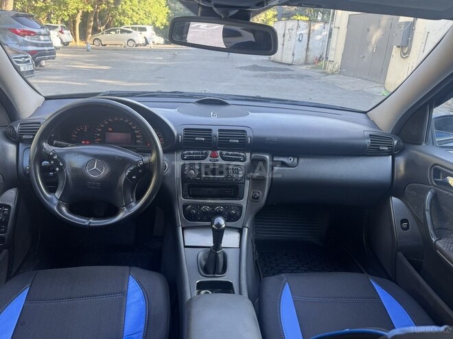 Mercedes C 240 2001, 245,141 km - 2.6 l - Bakı