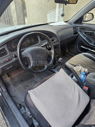Hyundai Elantra 2002, 280,000 km - 2.0 l - Bakı