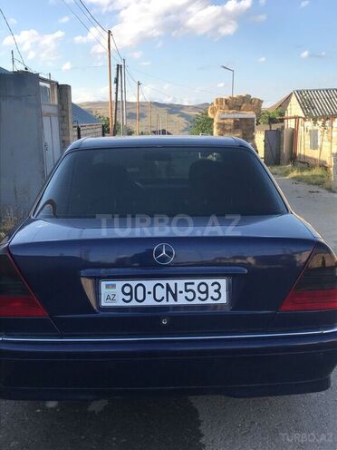 Mercedes C 180 2000, 440,000 km - 1.8 l - Qobustan