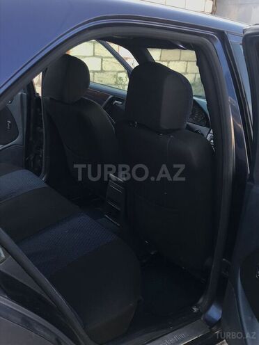 Mercedes C 180 2000, 440,000 km - 1.8 l - Qobustan