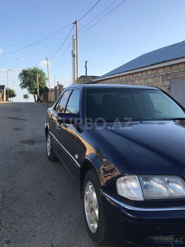 Mercedes C 180 2000, 440,000 km - 1.8 l - Qobustan