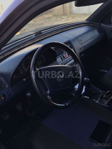 Mercedes C 180 2000, 440,000 km - 1.8 l - Qobustan