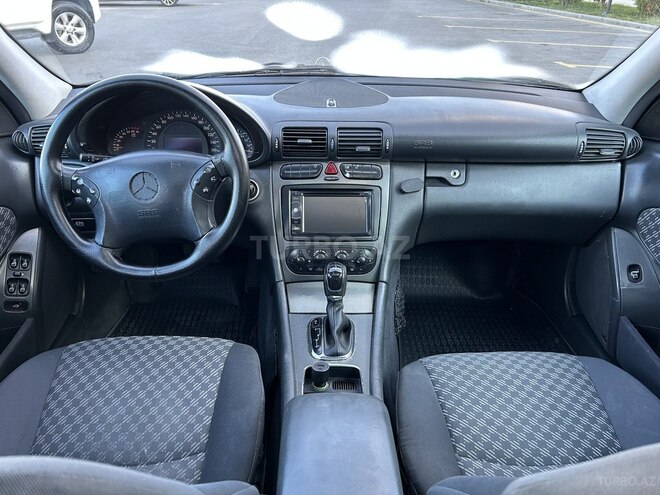 Mercedes C 240-17