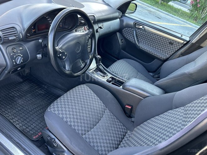 Mercedes C 240-18