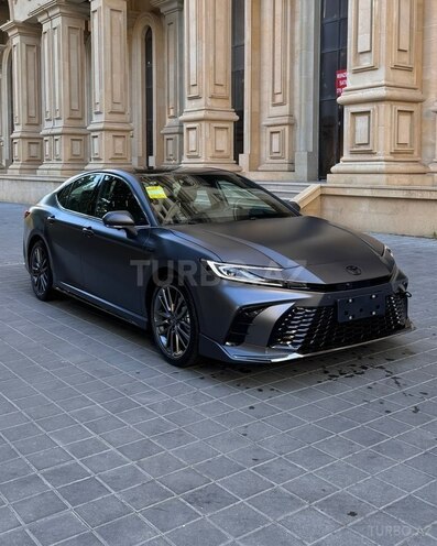 Toyota Camry-3