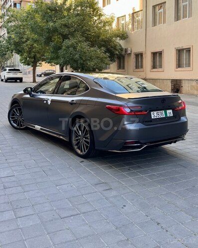 Toyota Camry-7