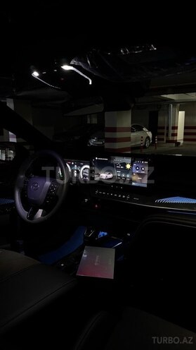 Toyota Camry-15