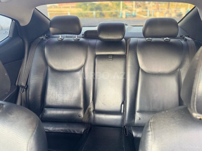 Hyundai Elantra 2011, 185,000 km - 1.8 l - Quba