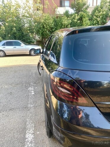 Opel Astra 2009, 246,000 km - 1.4 l - Gəncə