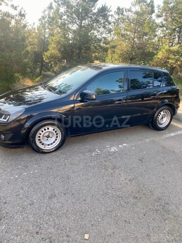 Opel Astra 2009, 246,000 km - 1.4 l - Gəncə