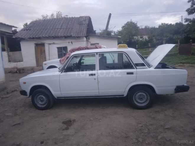 LADA (VAZ) 2107 2005, 35,000 km - 1.7 л - Lerik