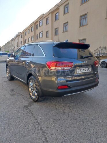 Kia Sorento-3