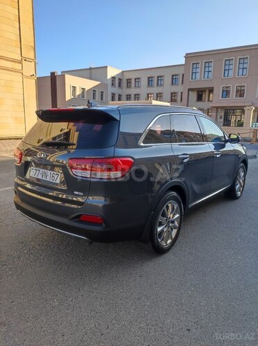 Kia Sorento-5