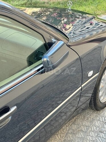 Mercedes C 200 1998, 244,358 km - 2.0 л - Sumqayıt