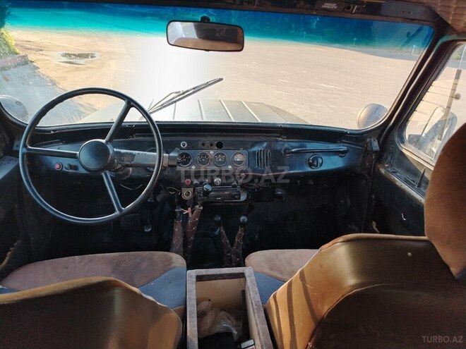 UAZ 469 1979, 256,000 km - 2.4 л - Qax