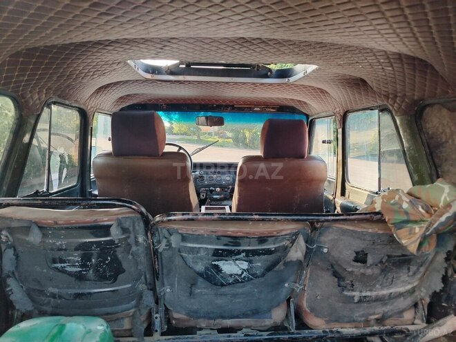 UAZ 469 1979, 256,000 km - 2.4 л - Qax