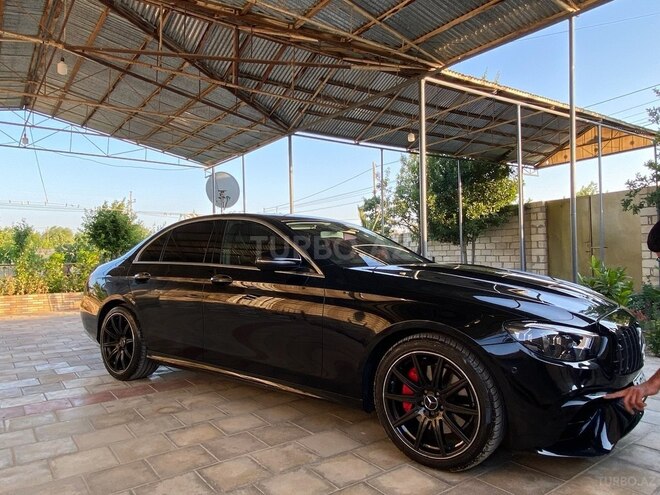 Mercedes E 300 4MATIC 2017, 80,000 km - 2.0 l - Salyan