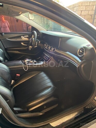 Mercedes E 300 4MATIC 2017, 80,000 km - 2.0 l - Salyan