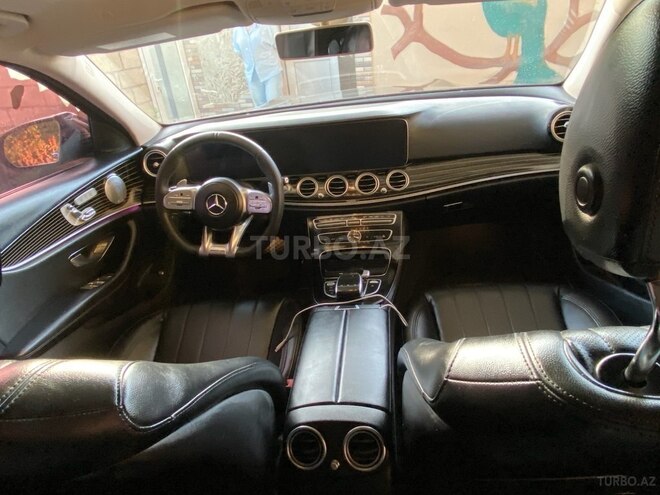 Mercedes E 300 4MATIC 2017, 80,000 km - 2.0 l - Salyan