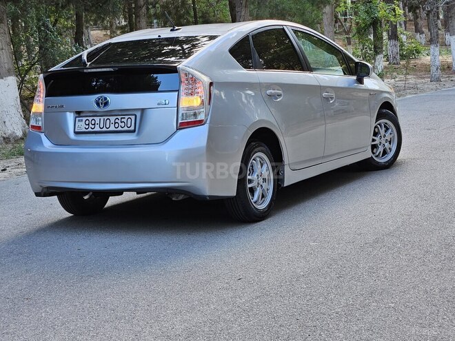 Toyota Prius-9