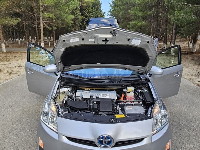 Toyota Prius-20