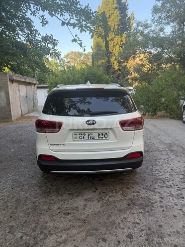 Kia Sorento-4