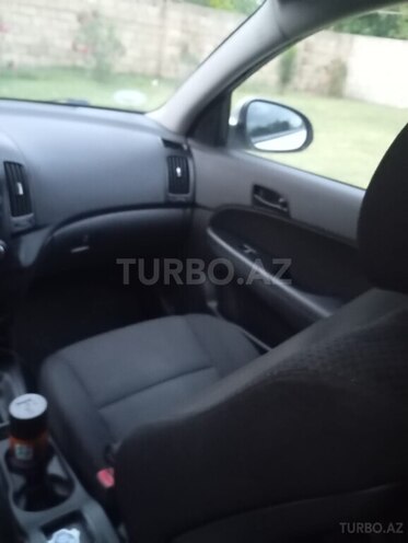 Hyundai i30 2011, 277,000 km - 1.4 л - Zərdab