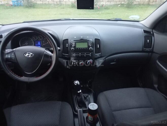 Hyundai i30 2011, 277,000 km - 1.4 л - Zərdab