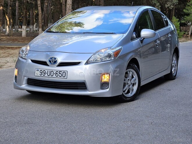 Toyota Prius-2