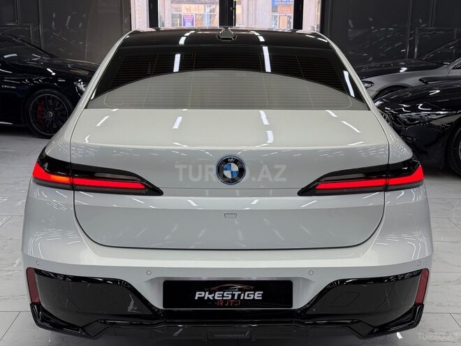 BMW i7-6