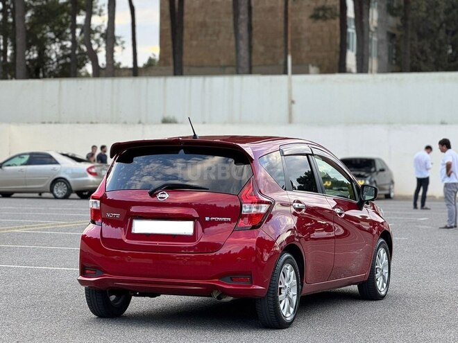 Nissan Note-10