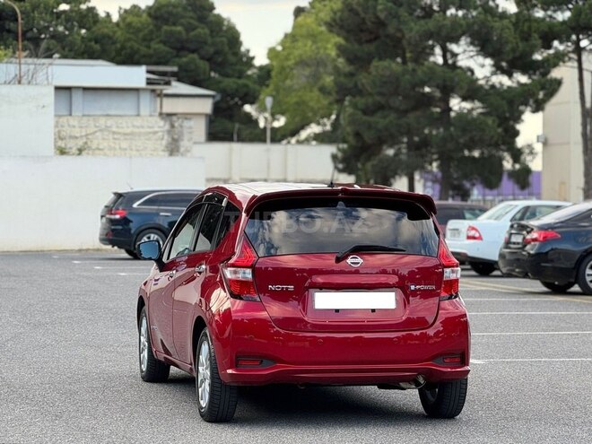 Nissan Note-8