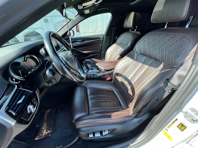 BMW 530-10