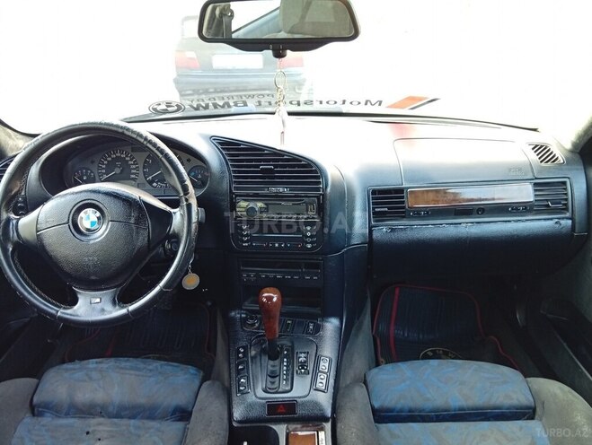BMW 320 1998, 330,000 km - 2.0 l - Sumqayıt