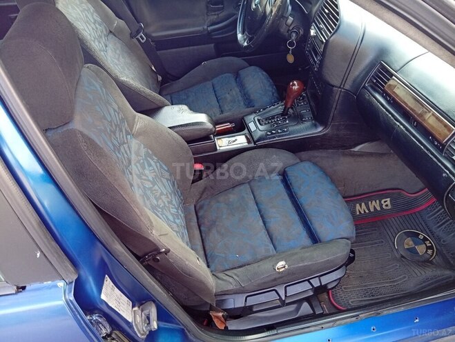 BMW 320 1998, 330,000 km - 2.0 l - Sumqayıt