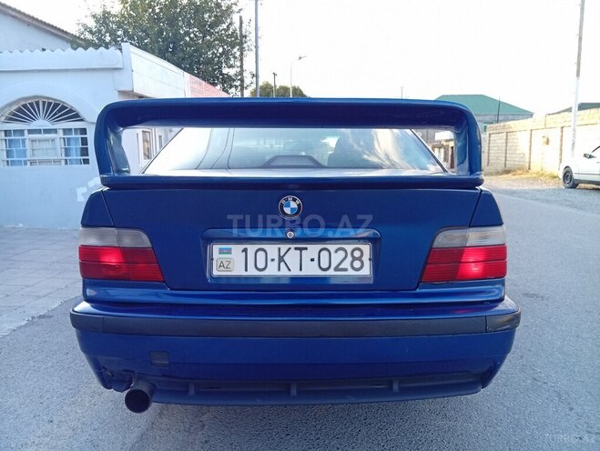 BMW 320 1998, 330,000 km - 2.0 l - Sumqayıt