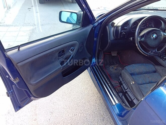 BMW 320 1998, 330,000 km - 2.0 l - Sumqayıt