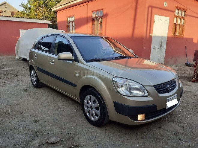Kia Rio 2005, 230,000 km - 1.4 l - Biləsuvar