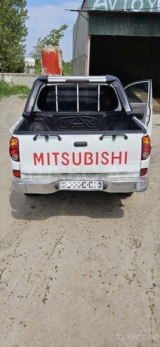 Mitsubishi L200 2008, 260,000 km - 2.5 l - Bakı