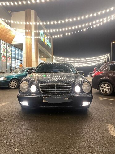 Mercedes E 200 2000, 287,300 km - 2.0 l - Bakı
