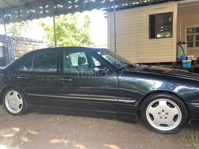 Mercedes E 200 2000, 287,300 km - 2.0 l - Bakı