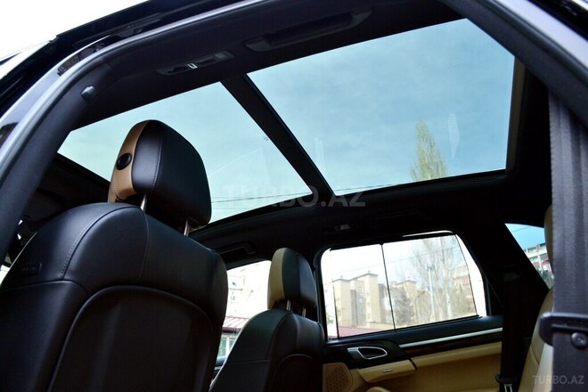 Porsche Cayenne-8