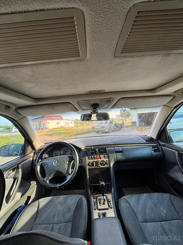 Mercedes E 270 1999, 288,000 km - 2.7 л - İmişli