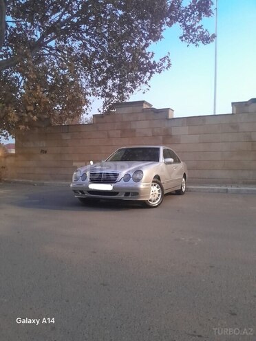 Mercedes E 220 d 2000, 352,796 km - 2.2 l - Bərdə