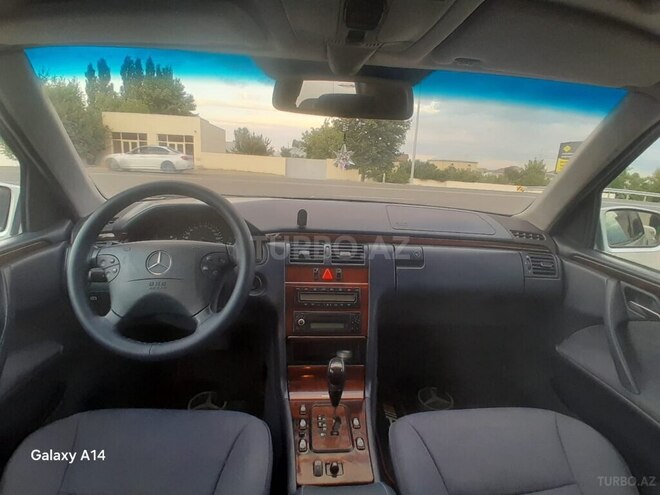 Mercedes E 220 d 2000, 352,796 km - 2.2 l - Bərdə