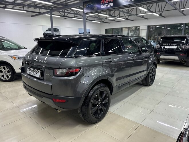 Land Rover RR Evoque-7