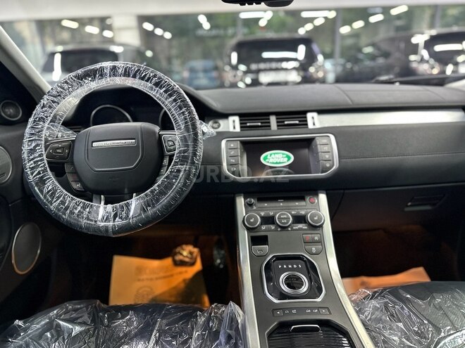 Land Rover RR Evoque-9