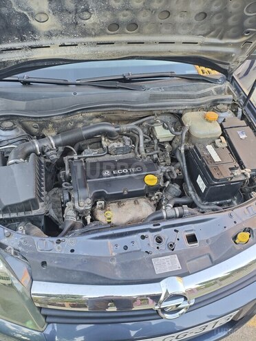Opel Astra 2006, 286,000 km - 1.4 l - Mingəçevir