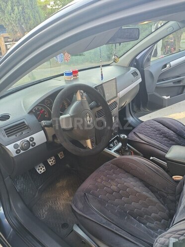 Opel Astra 2006, 286,000 km - 1.4 l - Mingəçevir