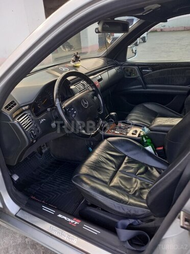 Mercedes E 220 d 2001, 456,000 km - 2.2 l - İmişli